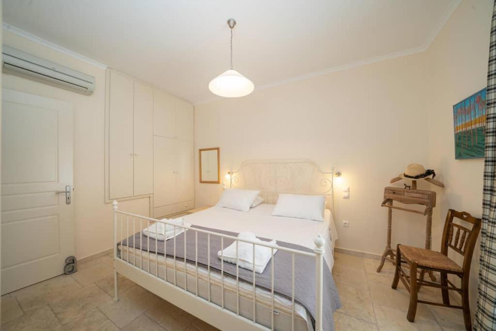Paradise House Apart2, 5Min Walking Distance To Fiskardo Center Екстер'єр фото